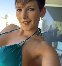 Hannah Brooks Net Worth